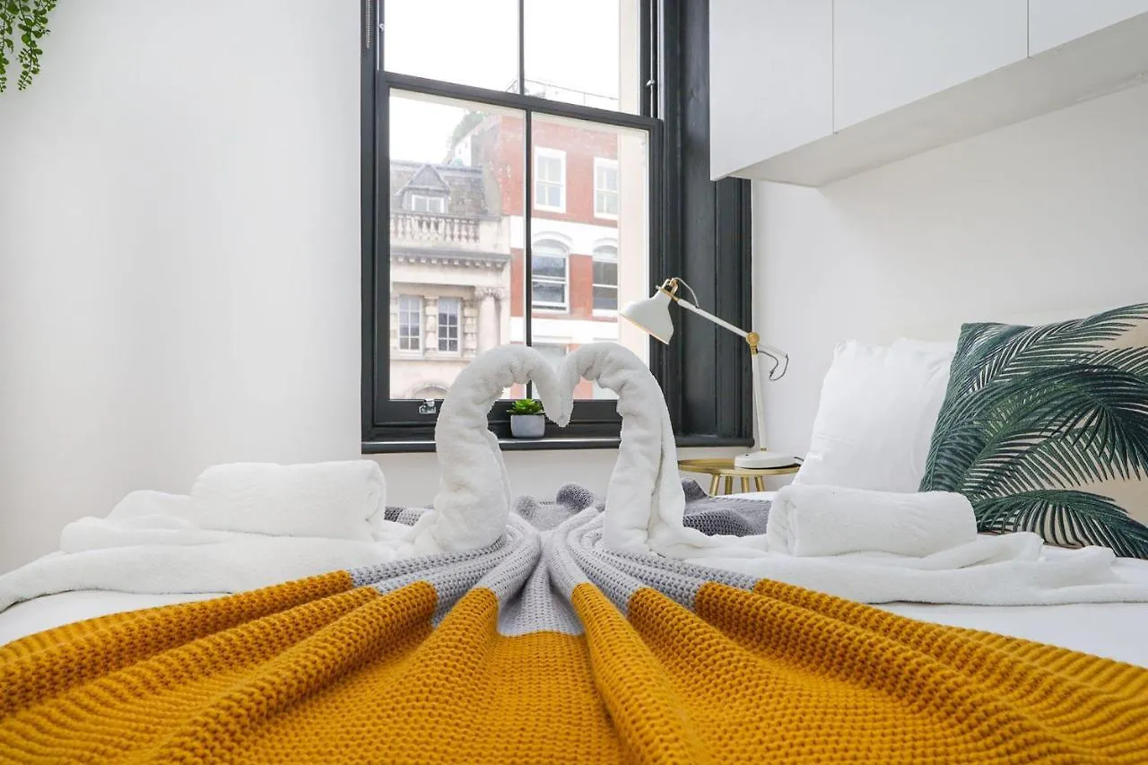Just-Renovated Flat In The Centre Of Shoreditch! London